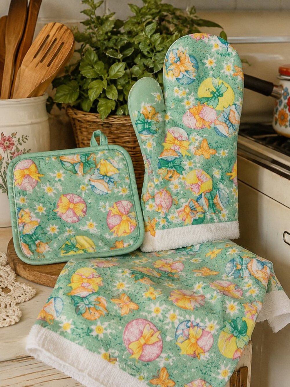 Sultana’s Linens 3 Pc Kitchen Set Fruit Bow Butterfly Towel Pot Holder